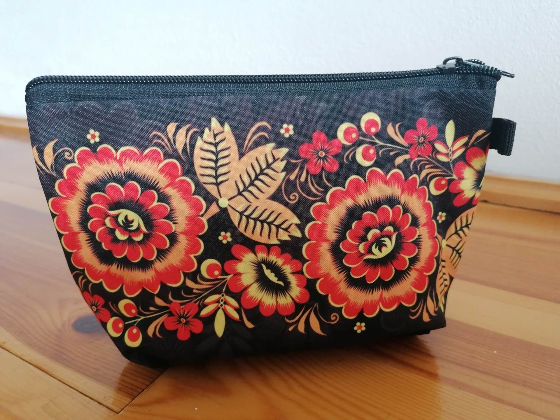 Kozmetická taška - ľudové ruže