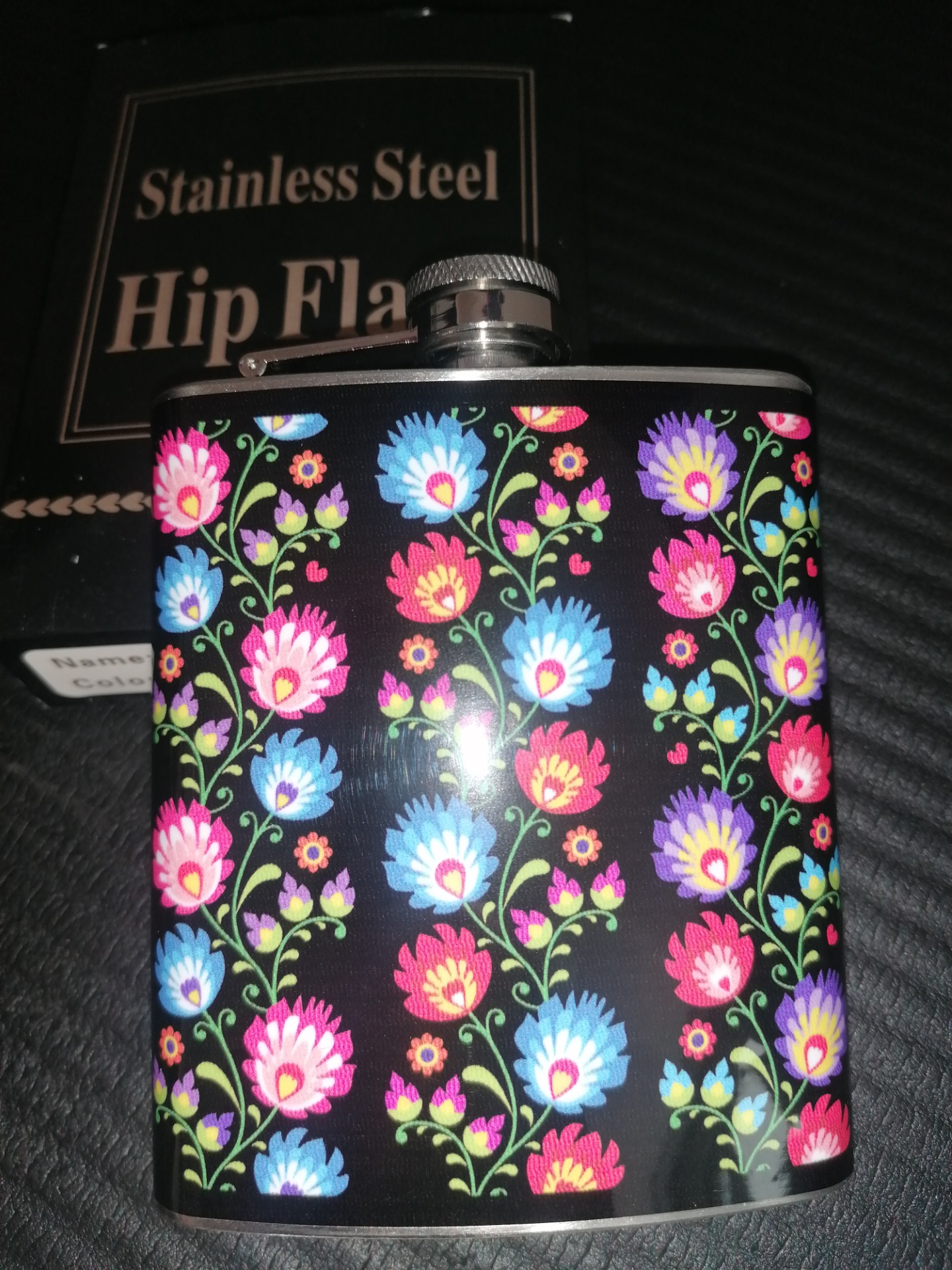 Ploskačka nerezová 210ml - kvety na čiernom pozadí