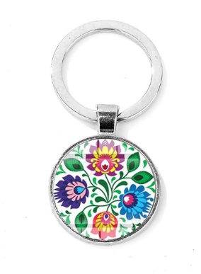 Kľúčenka s ľudovým motívom - kvety na bielom pozadí 101
