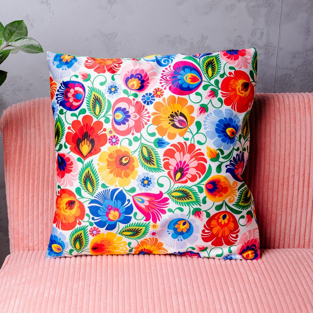 Zamatový vankúš s ľudovým motívom - biely