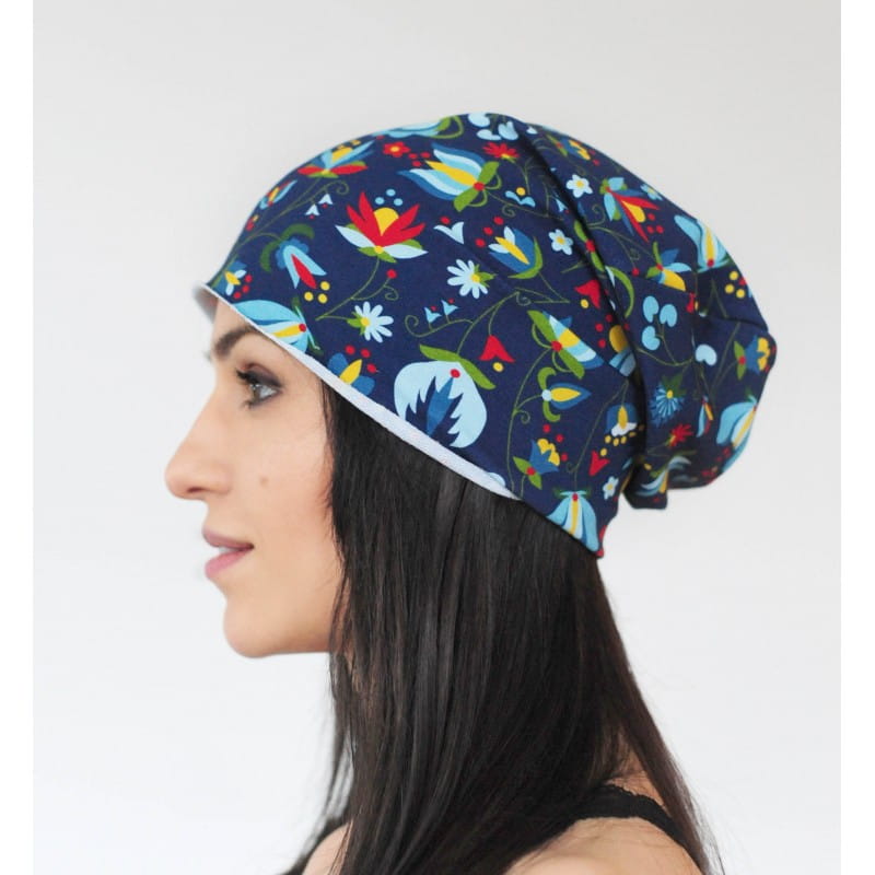 Čiapka s ľudovým motívom - modrá 56-58