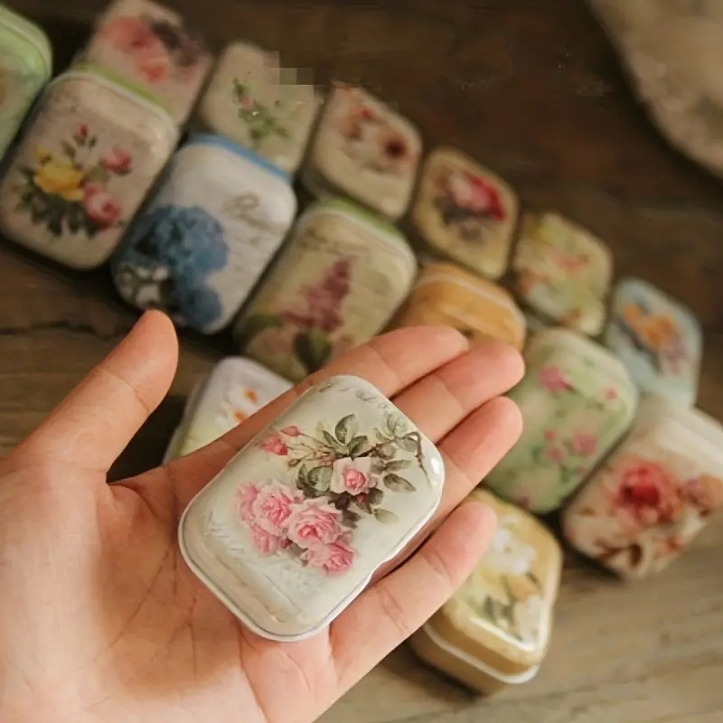 Kovová vintage krabička - rôzne vzory