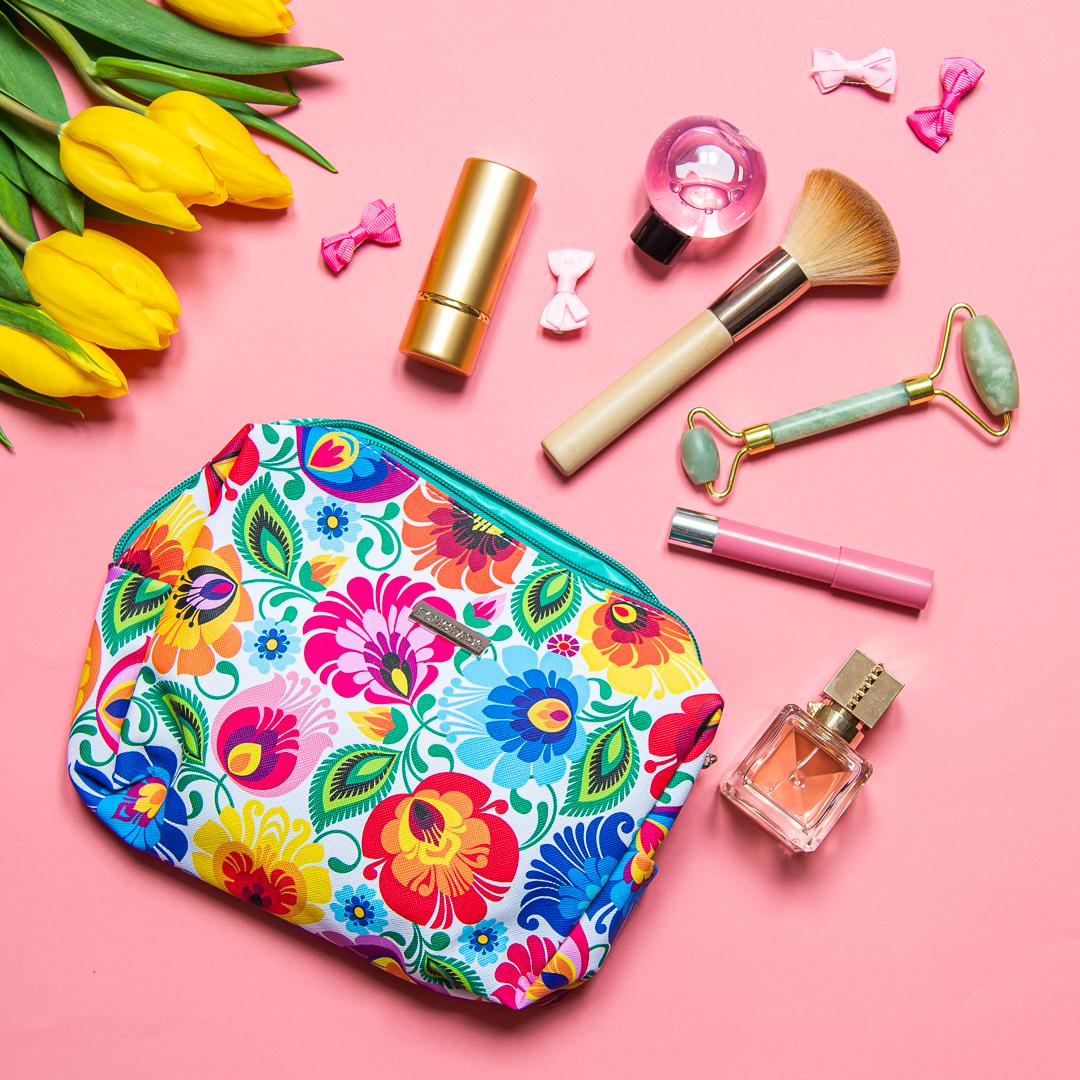 Koženková kozmetická taška- stredná 22 x 15 x 6 cm - biela