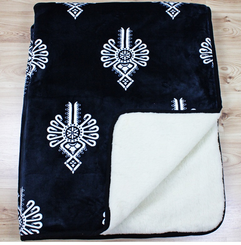 Luxusná dvojvrstvová MERINO deka 150x200 goral - čierna/biely ornament