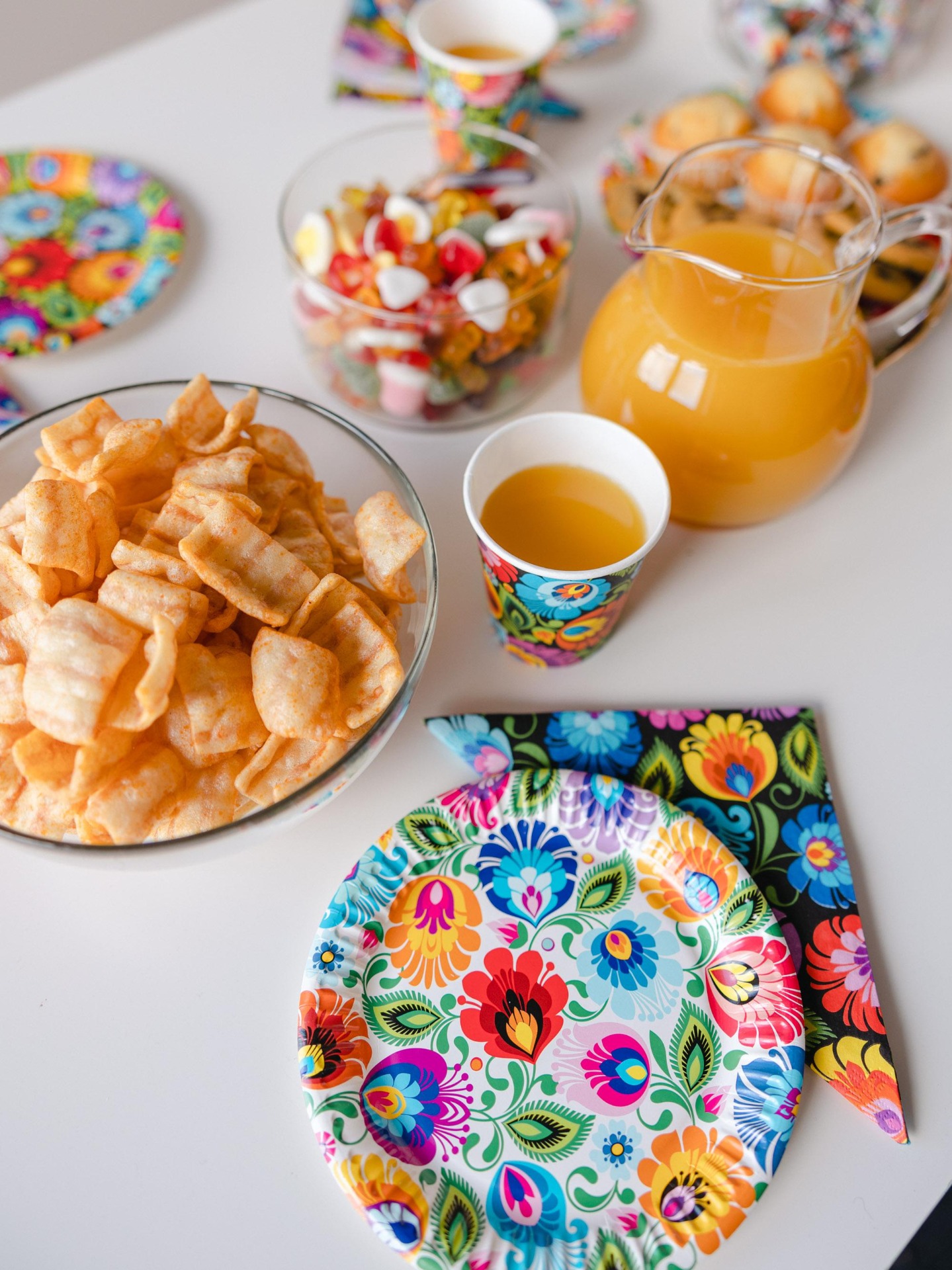 Papierové taniere malé 18 cm, sada 6ks - biele