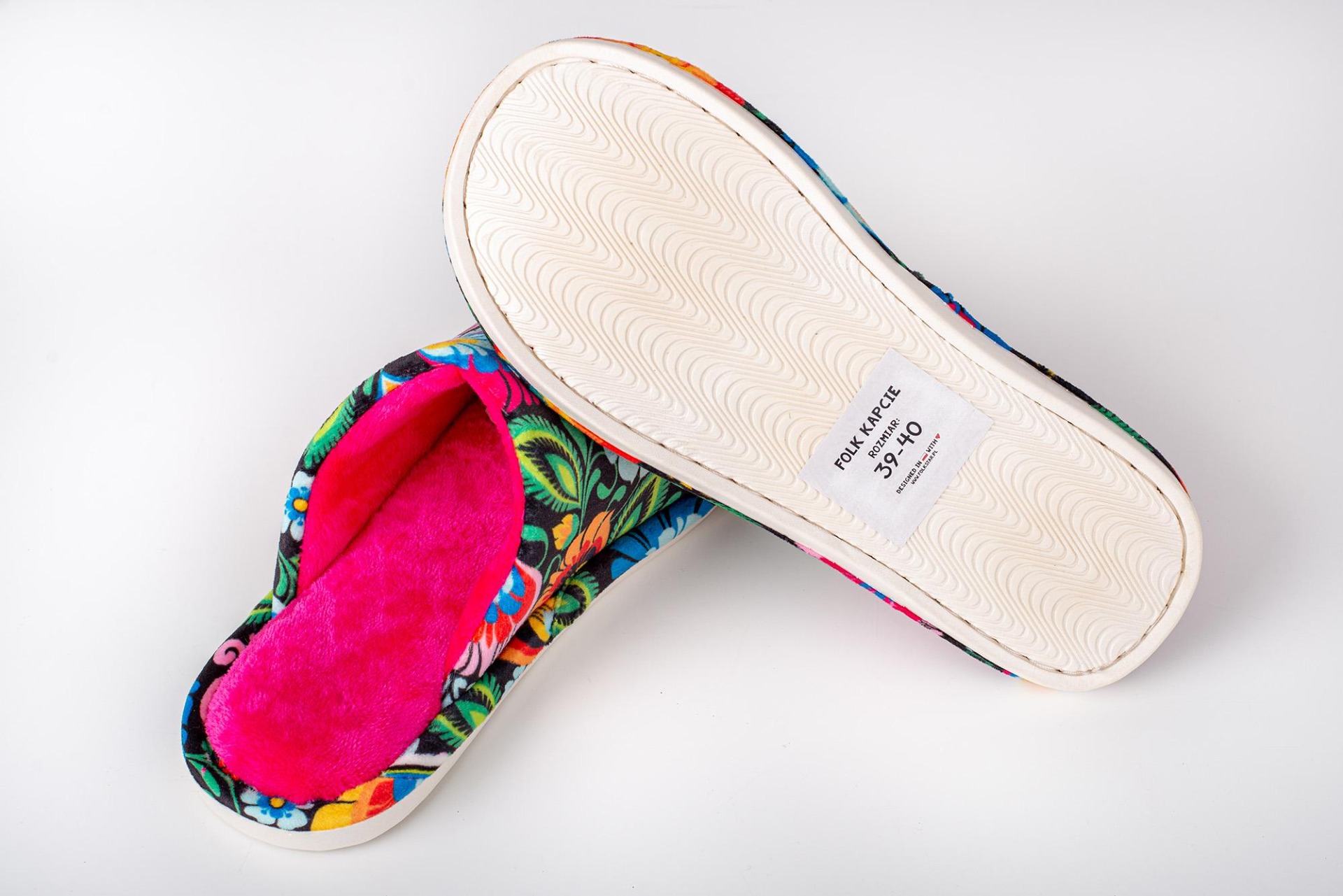 Papuče s ľudovým motívom - čierne