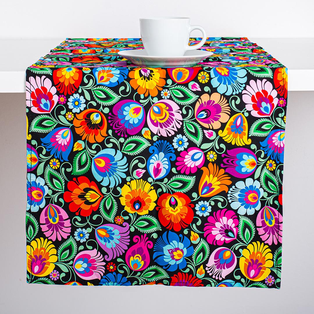 Bavlnený behúň s ľudovým motívom 40x140cm - čierny