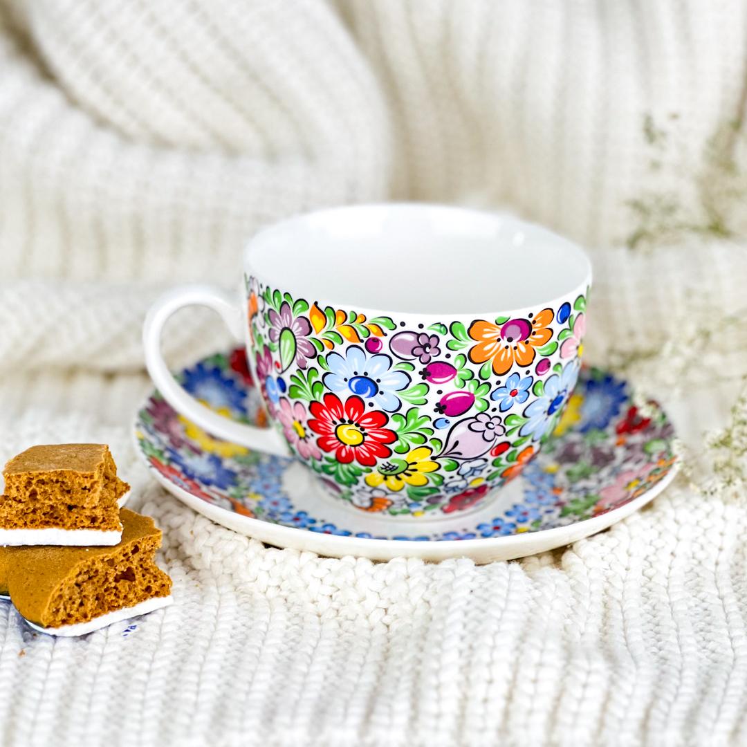 Šálka 220ml v darčekovej krabičke - kvetovaná