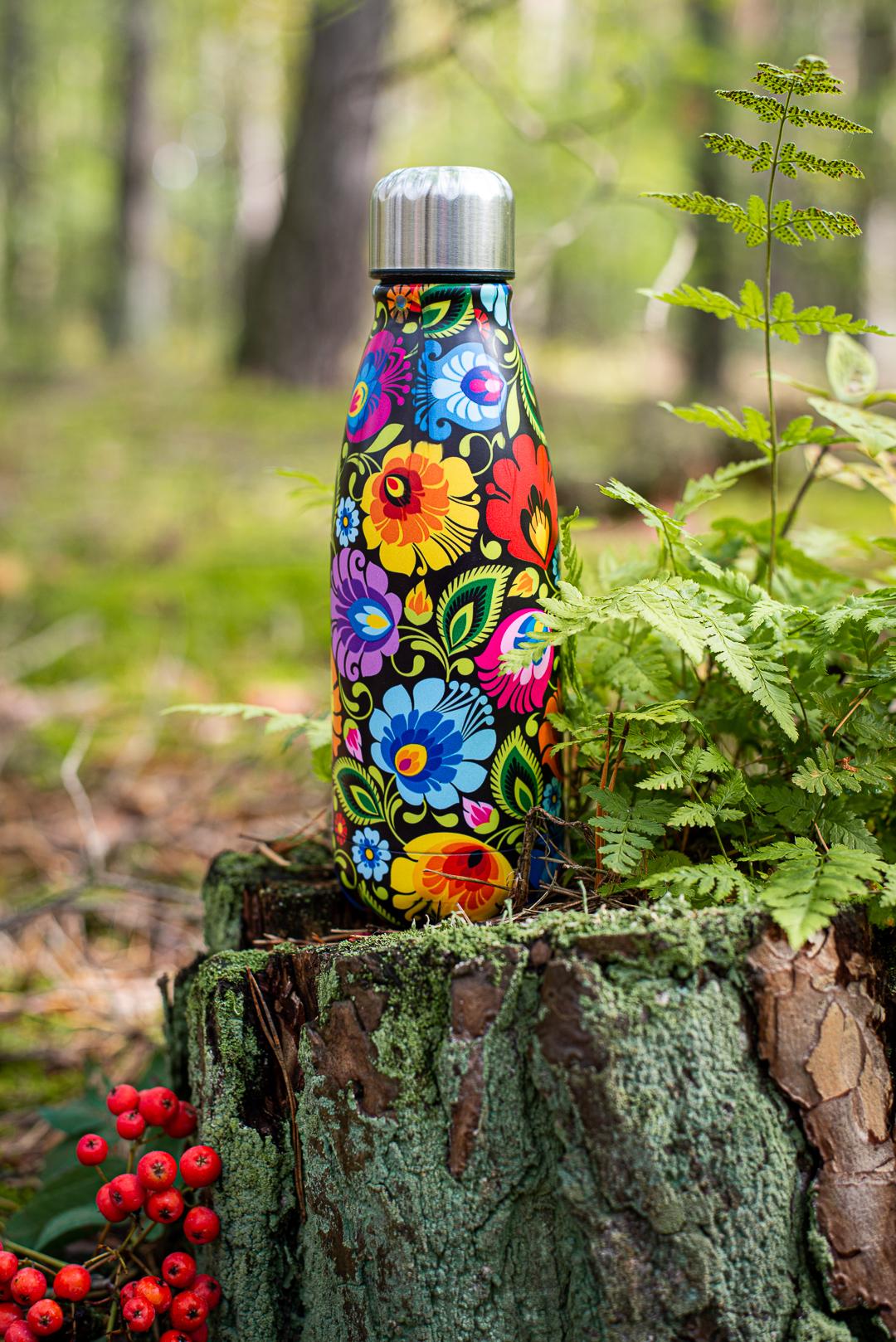 Termofľaša s ľudovým motívom 350ml - kvety na čiernom pozadí