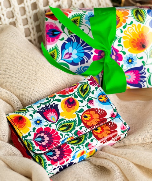 Malá lakovaná peňaženka - biela 18518