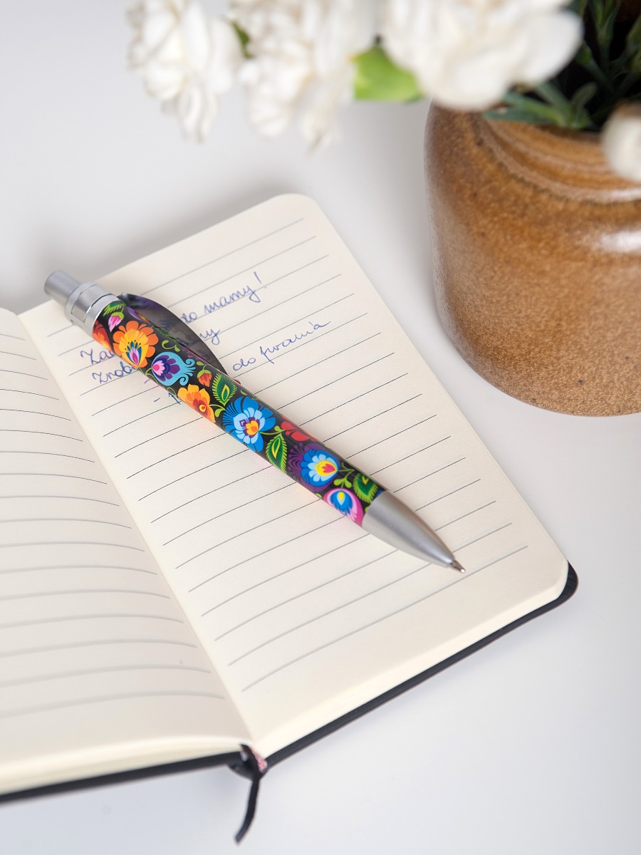 Guličkové pero plastové čierne 14070