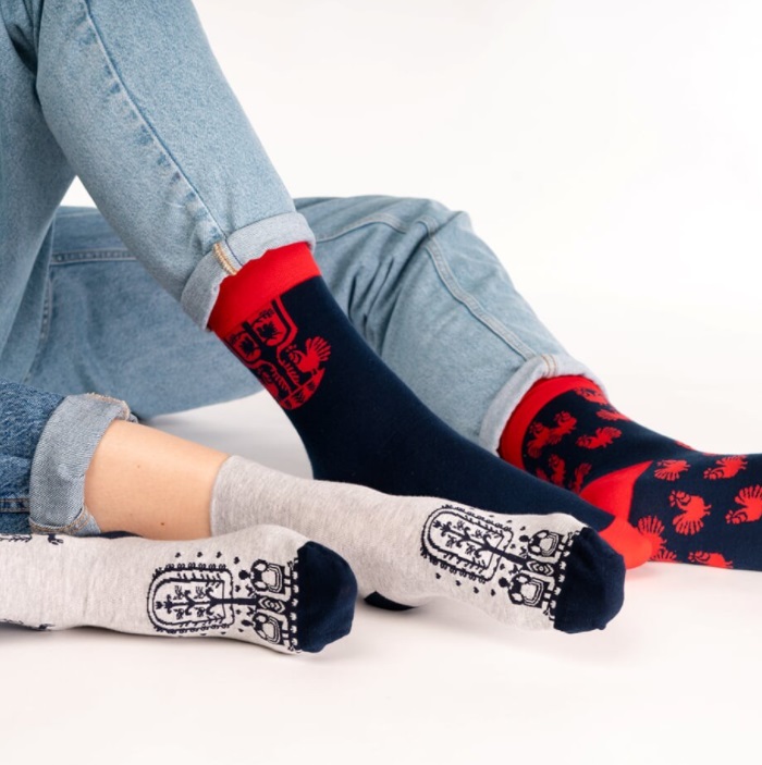 Pánske ponožky STEVEN - kohúty červené nepár 43-46